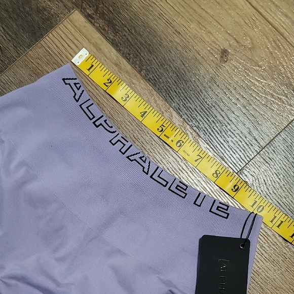 Alphalete Light Purple Leggings - Picture 4 of 9